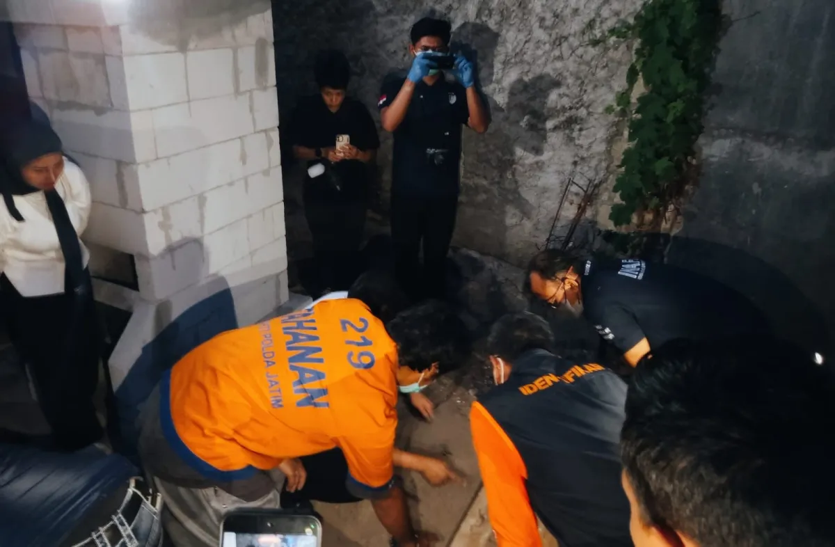 Polisi Cocokkan Keterangan Tersangka dalam 48 Adegan, Prarekonstruksi Pembunuhan di Madiun