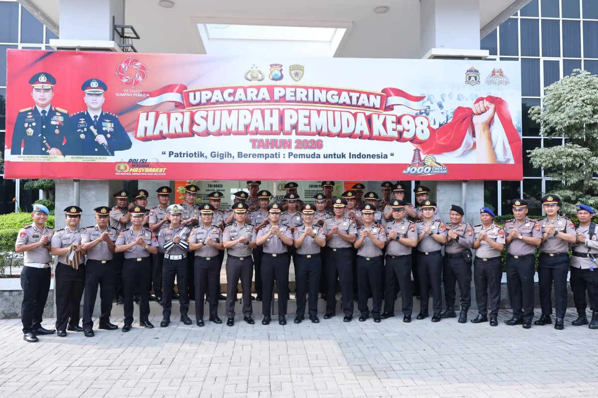 Sumpah Pemuda 2026, Kapolres Gresik Tanamkan Semangat Patriotisme kepada Pelajar Sekolah Rakyat