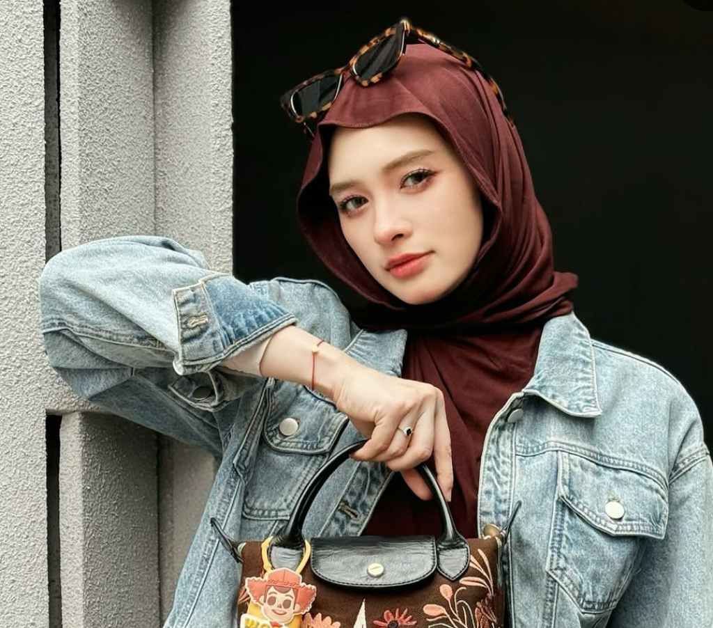 Ajakan Damai Inara Rusli Ditolak Wardatina Mawa