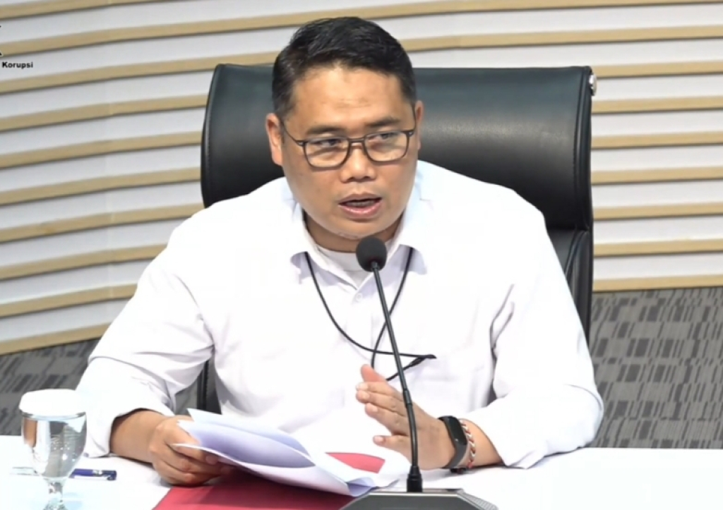 BREAKING NEWS: KPK Tetapkan Wali Kota Madiun Maidi Tersangka OTT Dana CSR