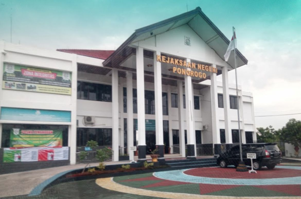 KPK Periksa Kasi Intel dan Kasi Pidsus Kejari Ponorogo Terkait Kasus Suap Bupati Sugiri