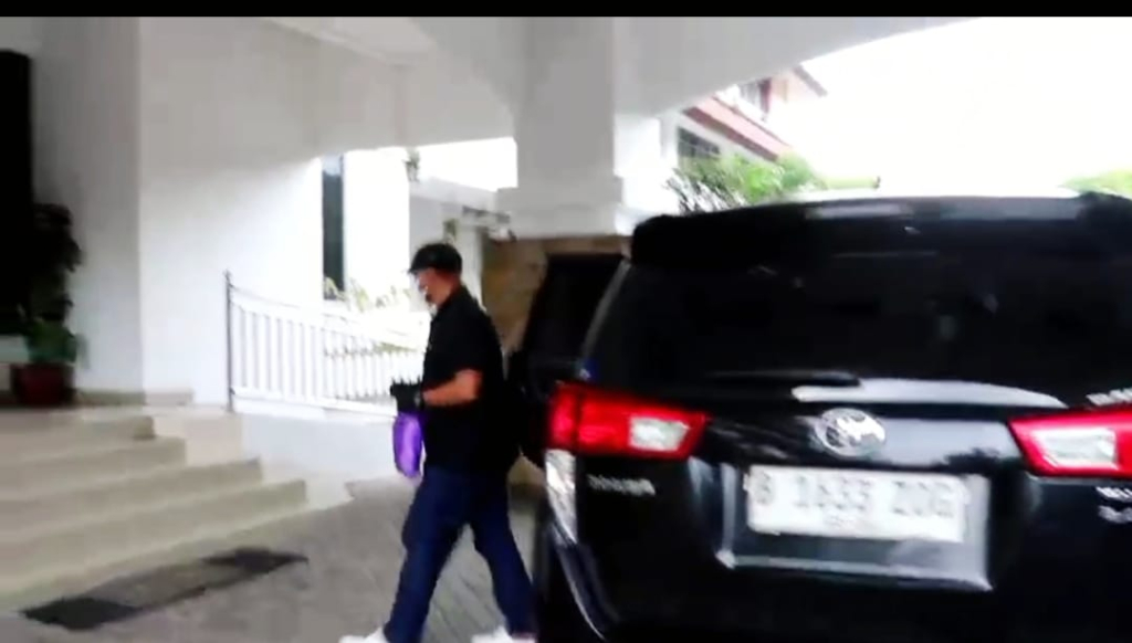 KPK Geledah Kantor PUPR Kota Madiun, Kembangkan Kasus OTT Korupsi Perizinan