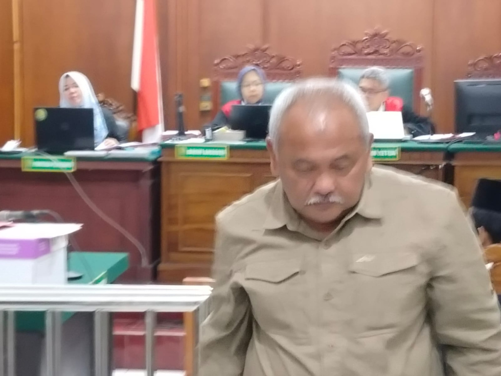 Keterangan Saksi Bakesbangpol Dipertanyakan Hakim di Sidang Pemerasan Kadisdik Jatim