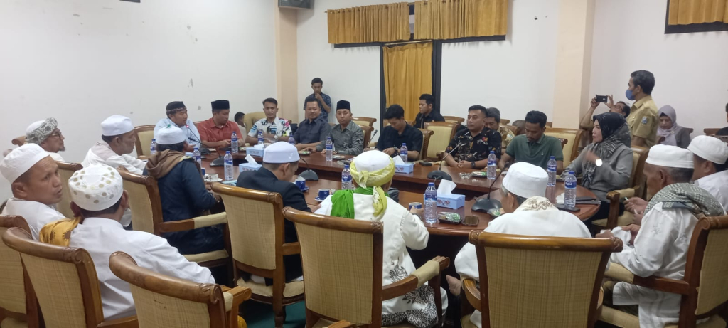 Ulama, Habib Audiensi ke DPRD Sampang Terkait Konser Amal 