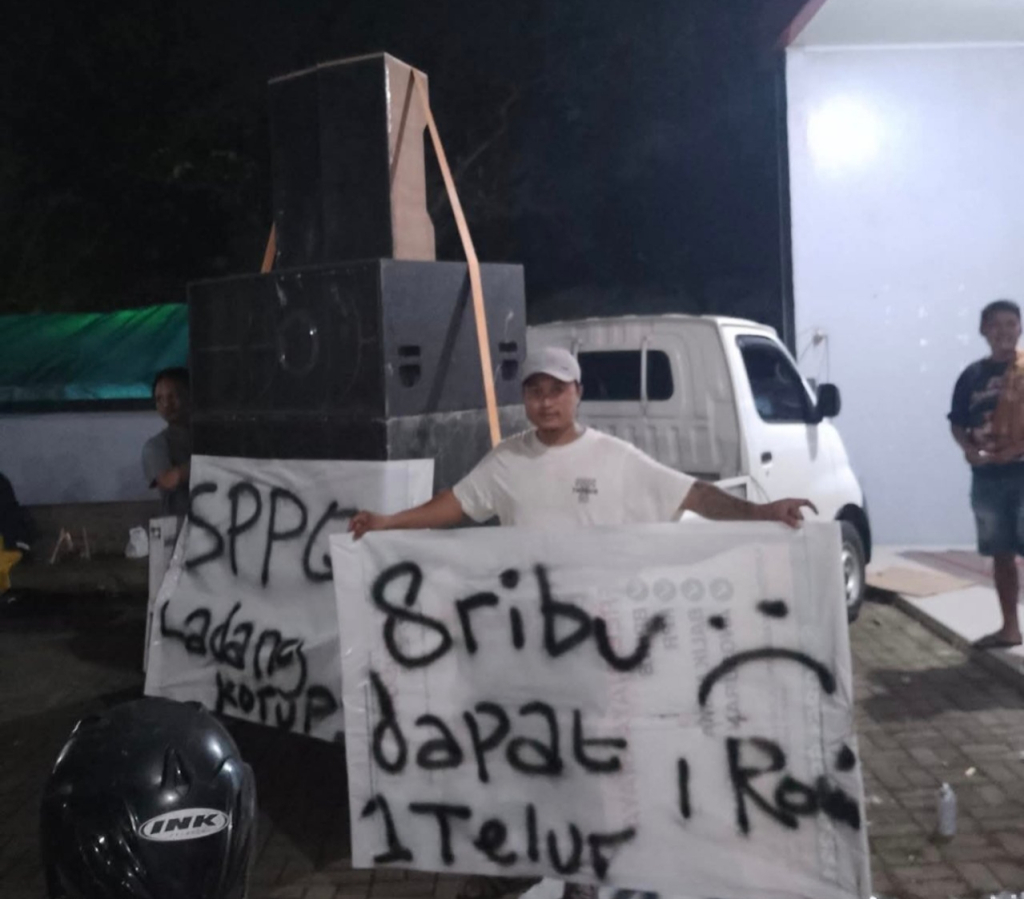 MBG Tak Sesuai Anggaran, Warga Pati Gelar Demo