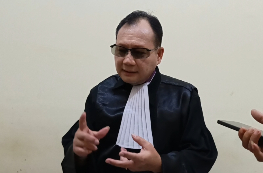 Pledoi Liem Tje Sen Bantah Dakwaan Kekerasan Seksual