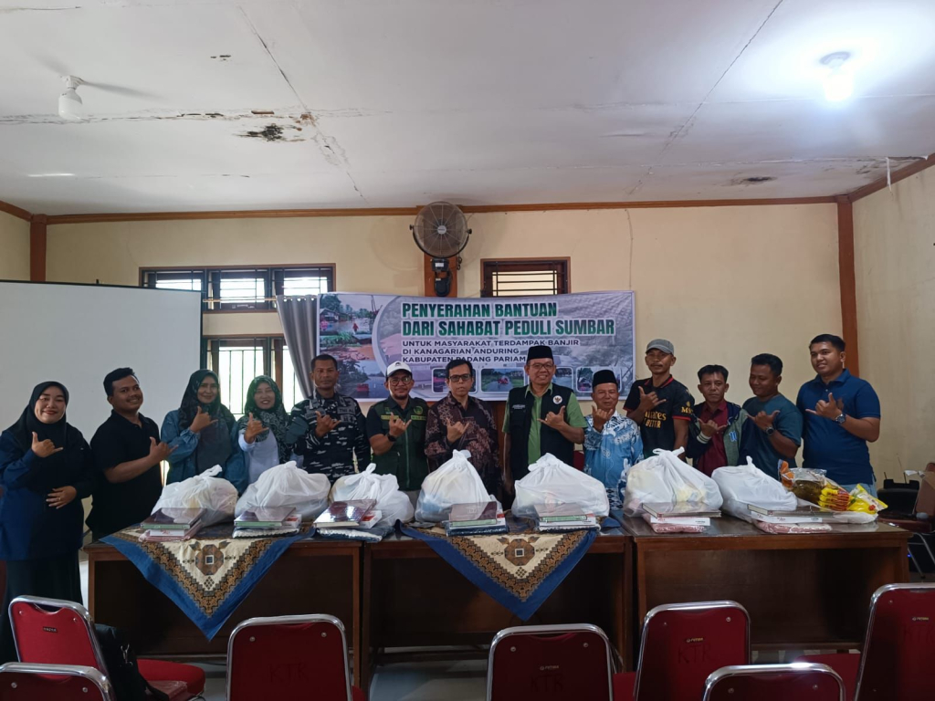 Sahabat Peduli Sumbar Berikan Bantuan Untuk Bencana Sumatra