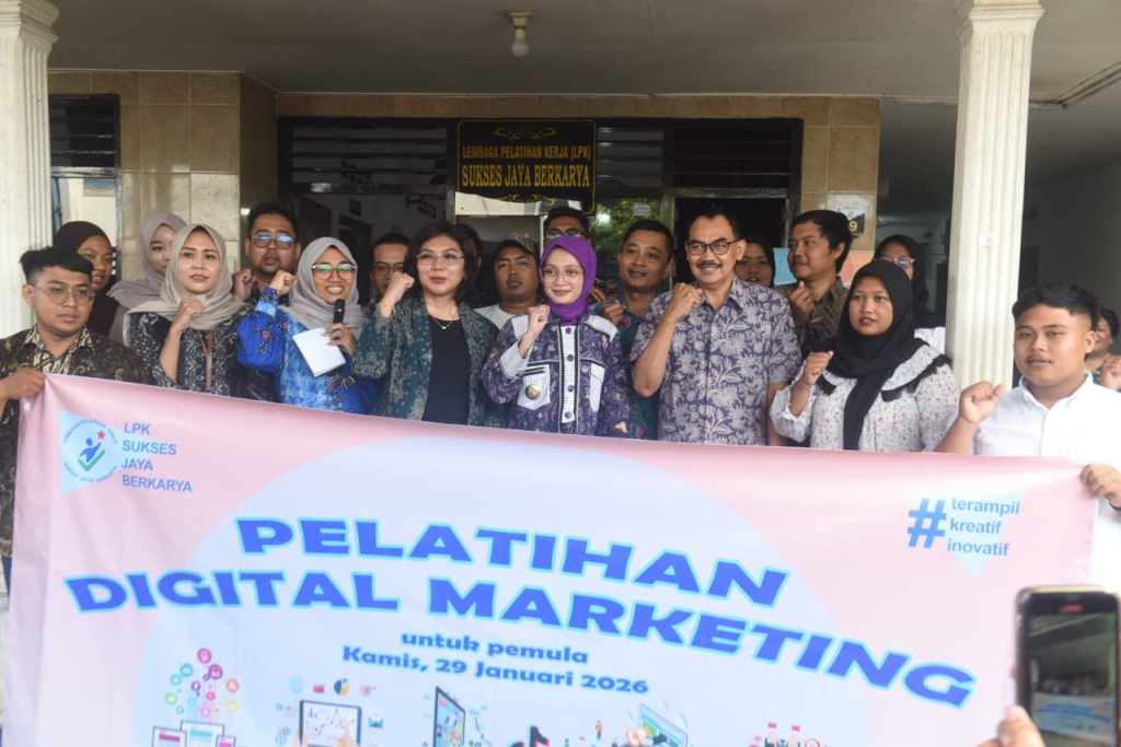 Dari Teori ke Praktik, Mbak Wali Motivasi Peserta Pelatihan Digital Marketing