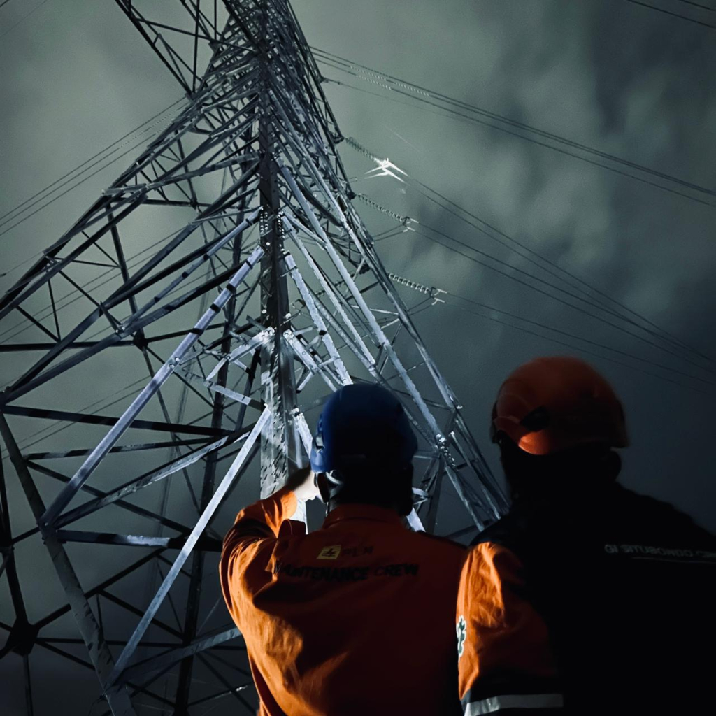 Cuaca Ekstrem Picu Gangguan Transmisi Jawa–Bali, PLN Pastikan Sistem Normal dan Tidak Ada Pemadaman Bergilir