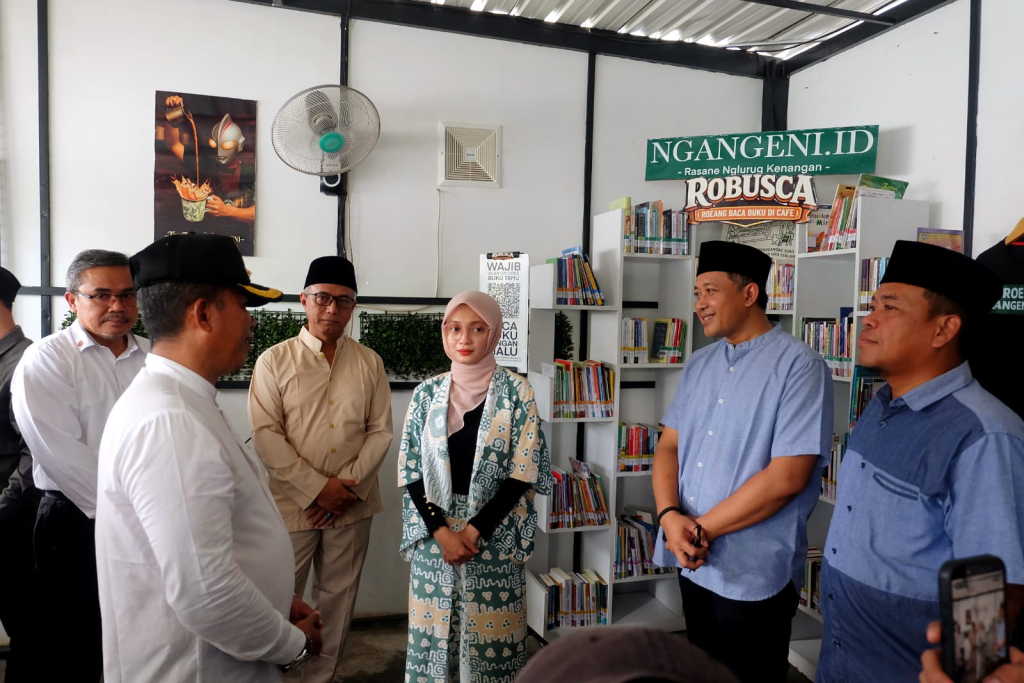 Kafe, Buku, dan Gawai: Upaya Pemkot Kediri Menjaga Budaya Baca