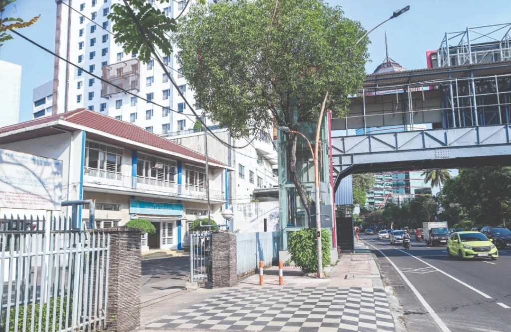 Meski Sudah Inkracht, Lahan di Jalan Basuki Rahmat Surabaya Masih Dikuasai Pihak Lain