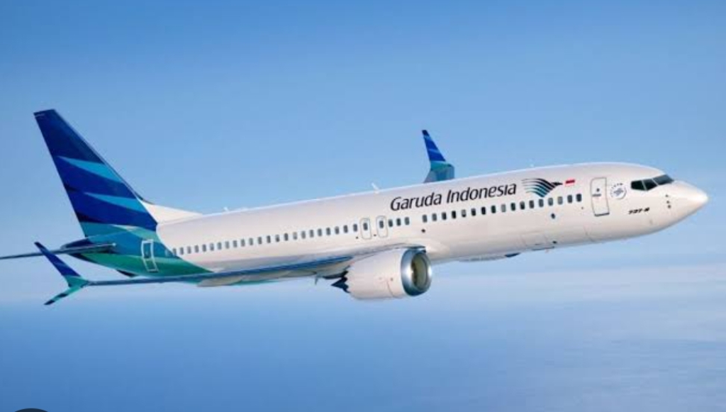 Mendarat di Bandara SSK II, Hidung Pesawat Garuda Rusak