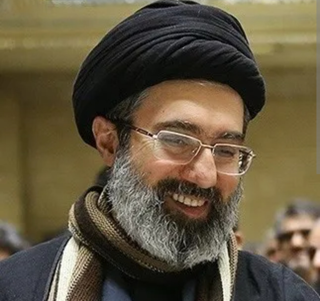 Dilobi Macron untuk Buka Selat Hormuz, Mojtaba Menolak Tegas