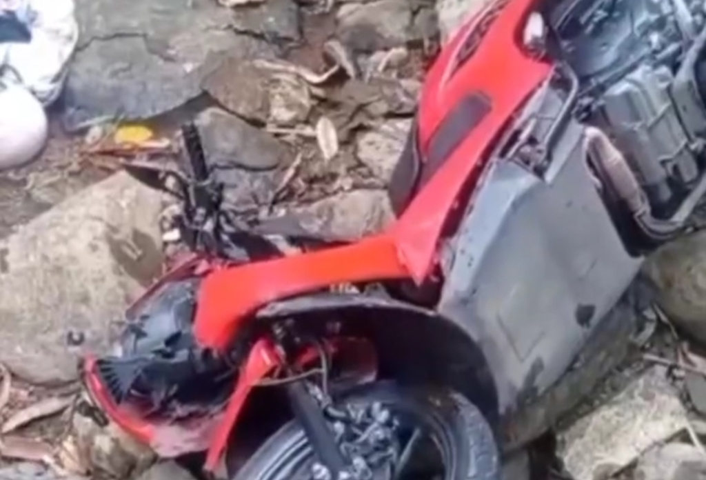 Motor Bonceng Tiga Terjun ke Jurang di Jalur Kaligereng Watulimo Trenggalek