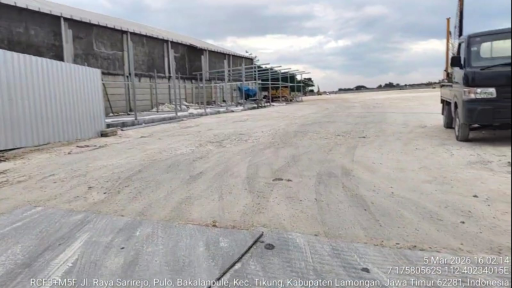 Pembangunan Pabrik Sepatu di Tikung Lamongan Disorot