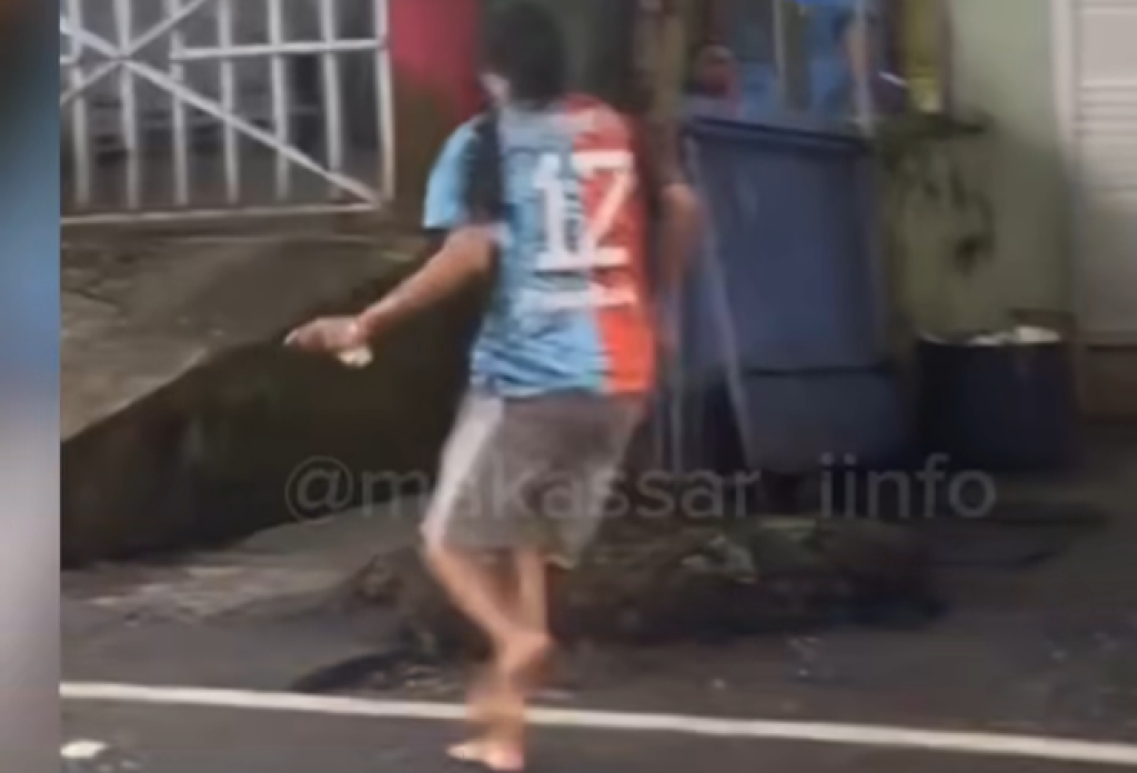 Patok Tarif Tinggi saat Lebaran, Jukir Liar Lari Ketakutan Digeruduk Jamaah Sholat Id