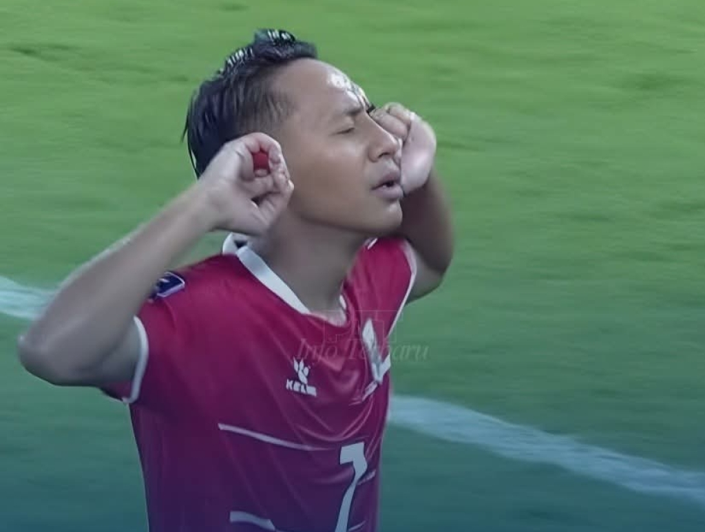 Beckham Putra, Balas Hujatan dengan Dua Gol Indah