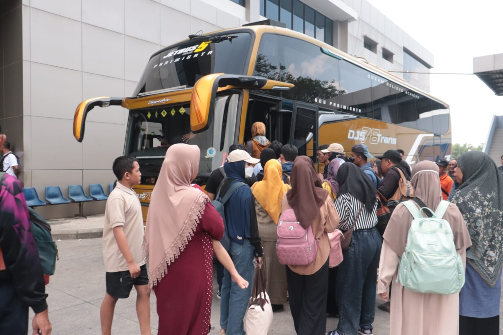 Lonjakan Penumpang Bus Lebaran 2026 di Terminal Purboyo Madiun Tembus 142 Persen, Arus Balik Paling Padat