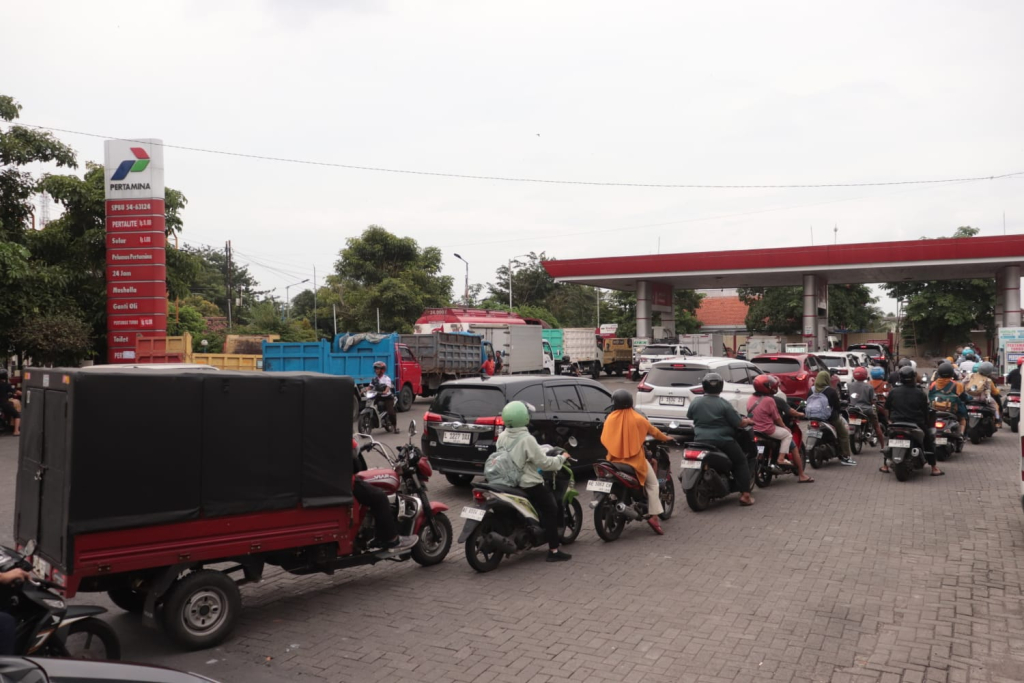 Kabar Kenaikan BBM Beredar, Pembelian di Sejumlah SPBU Kota Madiun Mulai Meningkat