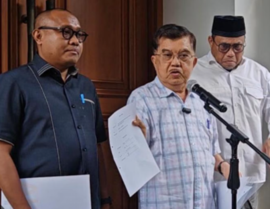 Dituduh Danai Roy Suryo, Jusuf Kalla Klaim Tak Kenal Rismon