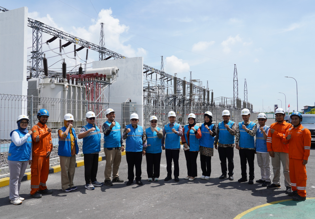 Komisaris PLN Tinjau Kesiapan Infrastruktur Gardu Induk Penopang Kawasan Ekonomi Khusus di Gresik