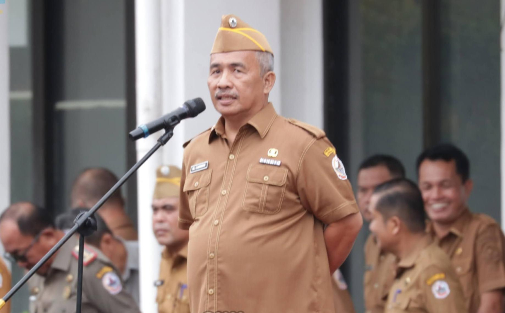 Upacara Bendera Rutin Lingkup Pemerintah Kota Gunungsitoli, Tegaskan Disiplin ASN dan Sosialisasi Diskon PBB