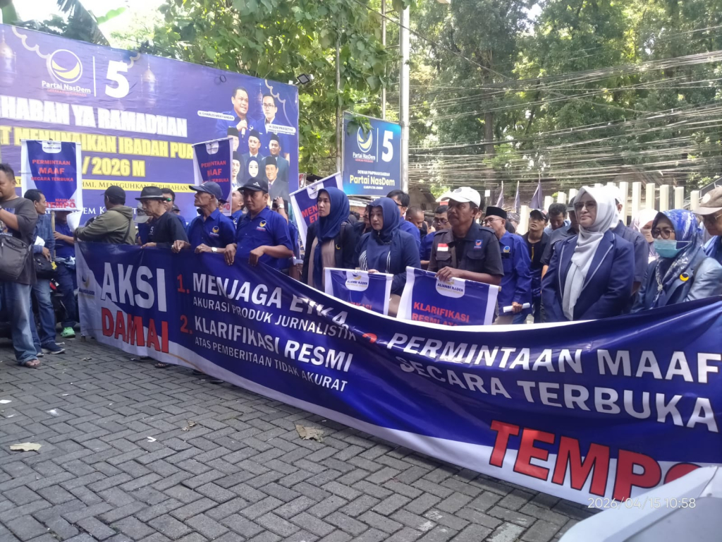 Demo, Kader NasDem Jember Ramai Sikapi Sampul Majalah Tempo