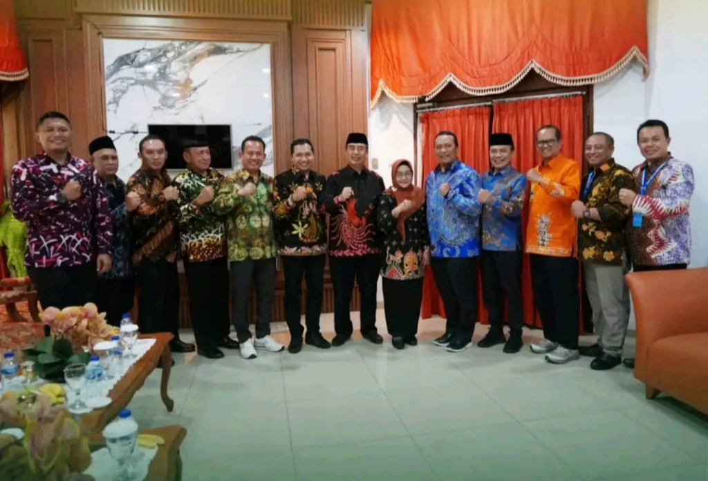 Sinergi Pawitandirogo Menguat: Pemkab Madiun Hadiri Halal Bihalal Nasional untuk Dorong Konektivitas dan Pembangunan Dae