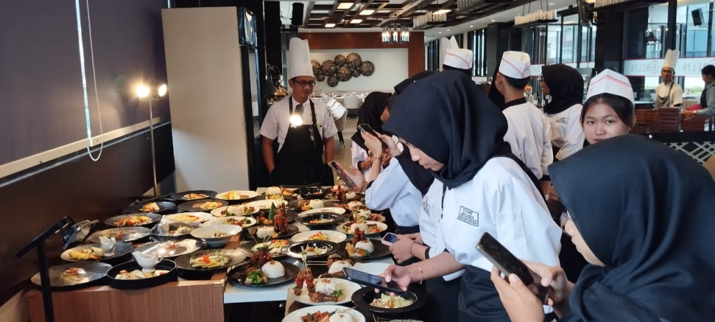 SMK Negeri 1 Bagor Nganjuk, Uji Kompetensi Kuliner di Hotel Bintang Empat Kota Batu