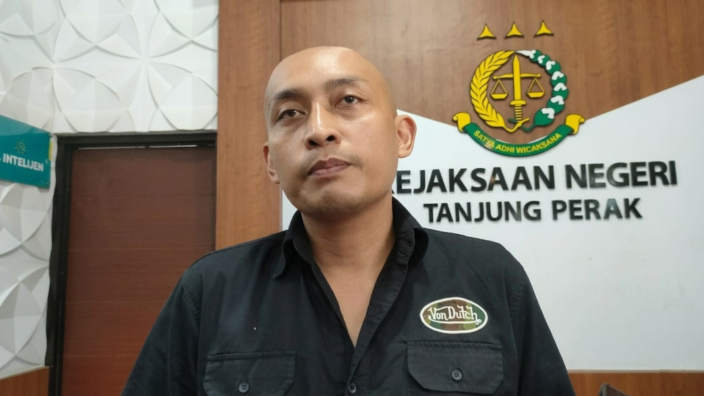 Penyidik Bawa Bukti Elektronik Kasus PD Pasar Surya ke Jampidsus