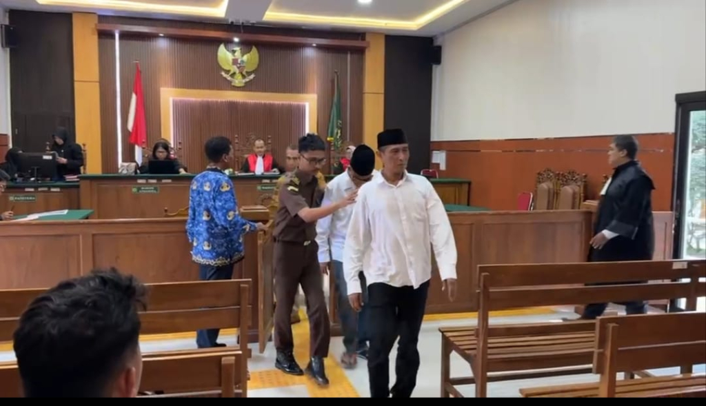 Hakim Tunda Putusan Dua Polisi Terdakwa Narkoba di Madiun, Perkara Dinilai Kompleks