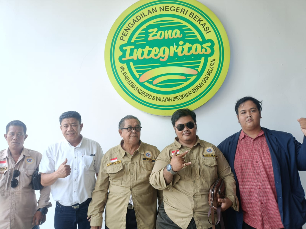 Sidang Dugaan Pengelolaan Dana BOS-BOP 4 SMAN di Bekasi Ditunda Dua Pekan