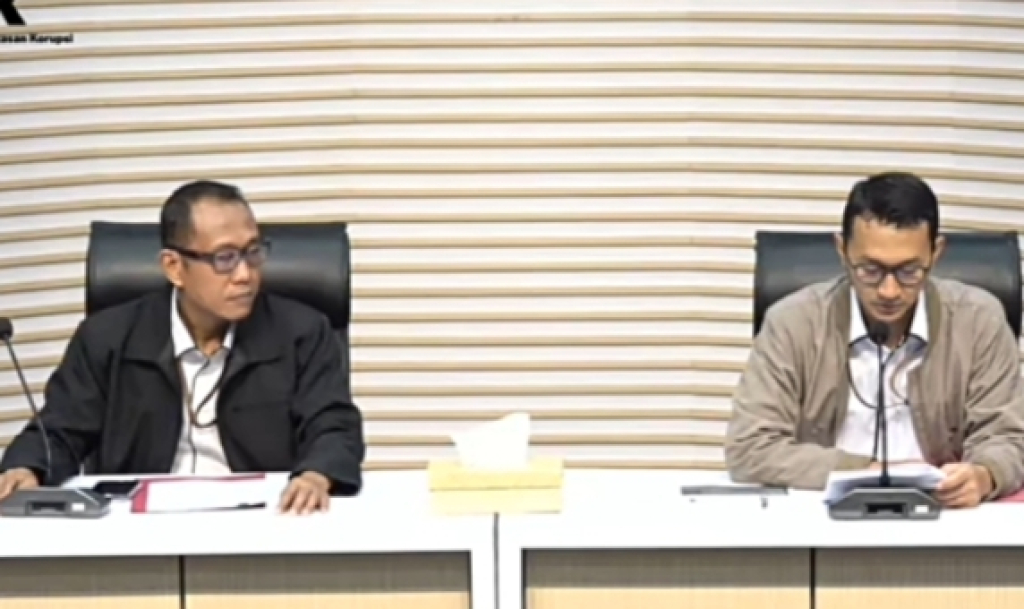 KPK Tetapkan Bupati dan Sekda Kuansing jadi Tersangka Korupsi Proyek Strategis di Riau