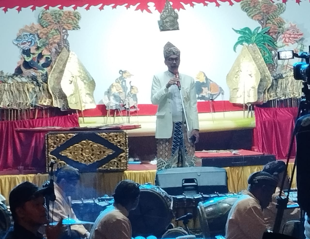Pagelaran Wayang Kulit "Lahire Semar" Tutup Rangkaian Bersih Desa Pendem 2026