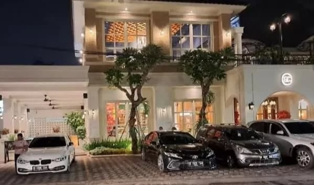 Kejaksaan Bungkam Soal Penggeledahan Bekas Restoran Mewah Milik Jampidsus 