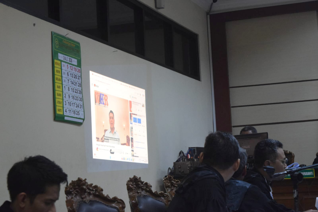 JPU KPK Tampilkan Chat WhatsApp Rochim dan Direktur PT Rajawali, Bahas Video "Raja Proyek" di Sidang Korupsi Maidi