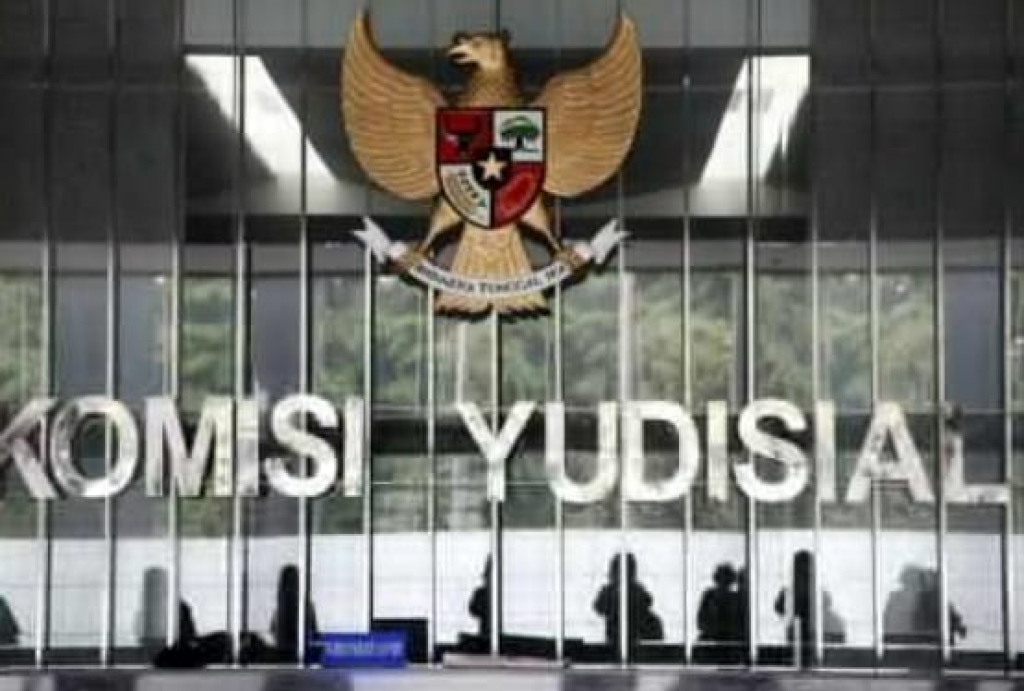 KY Berikan Clue, Ada Pelanggaran Kode Etik Majelis Hakim Perkara Nadiem dan Andrei Yunus