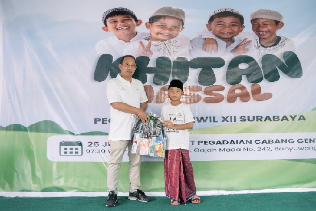 Wujudkan Generasi Emas Sehat, Pegadaian Kanwil XII Surabaya Gelar Khitan Massal di Genteng dan Bojonegoro