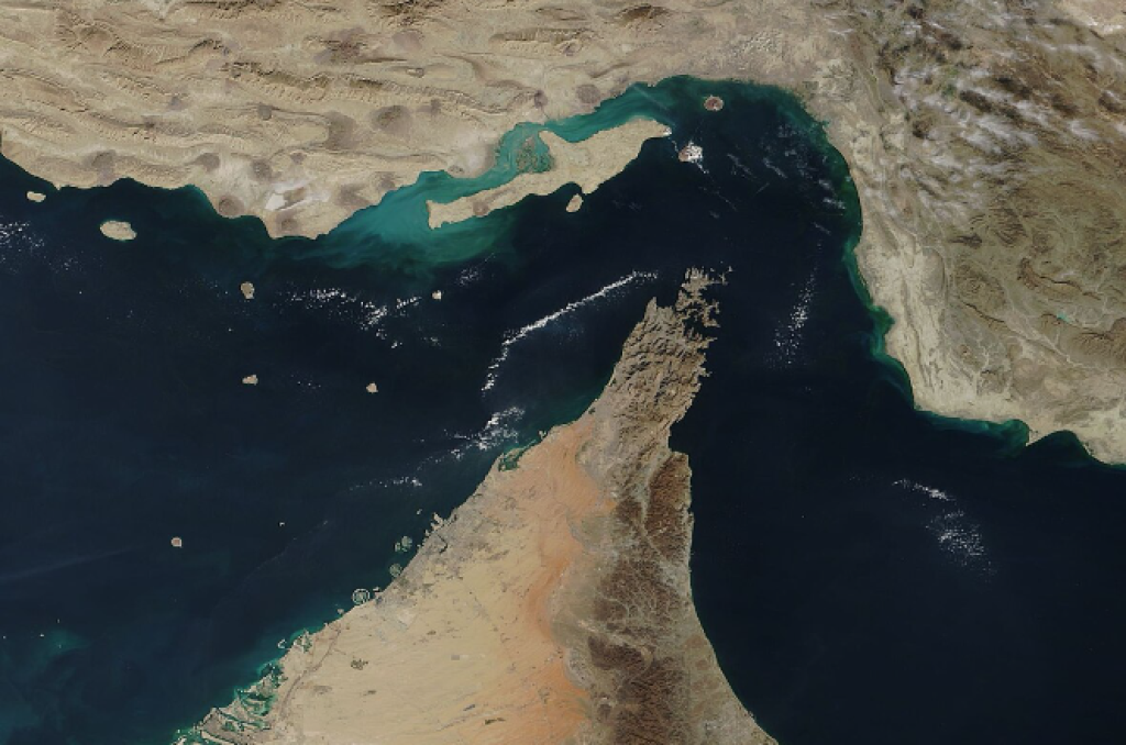 Iran Minta AS Bayar Kompensasi USD 300 Miliar jika Minta Selat Hormuz Dibuka