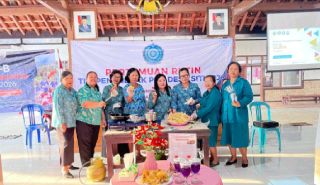 Mahasiswa PKM-B FPIK UB Perkenalkan Olahan Ikan Brupa Mini Crispy melalui Program Olahan Ikan Bernilai di Desa Sitiarjo