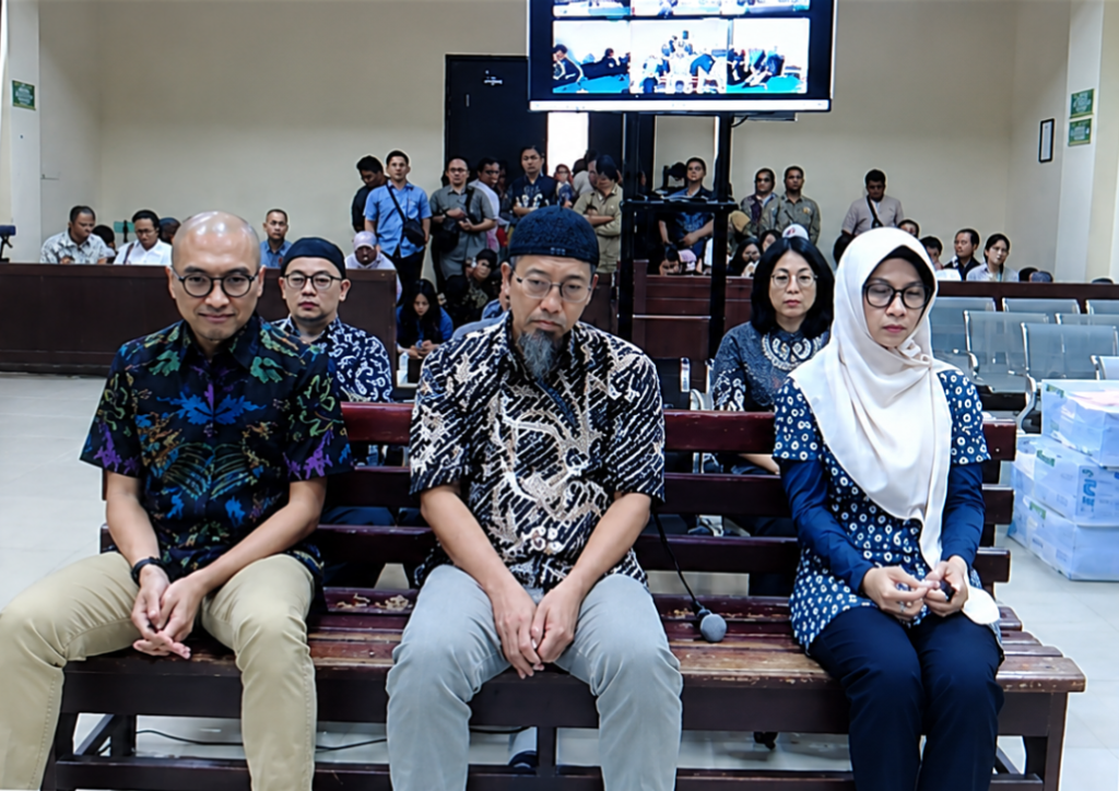 Tiga Pejabat Pelindo Regional 3, Erna Hayu, Ardhy Wahyu, dan Hendiek Dituntut Ringan dalam Kasus Korupsi Rp83,2 Miliar