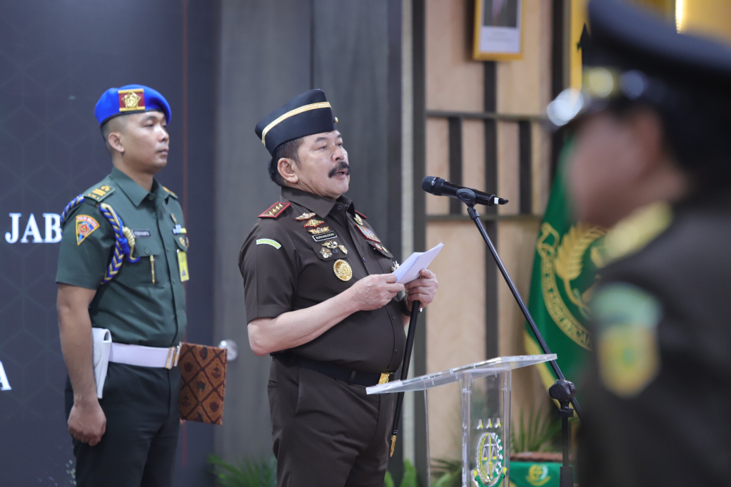 Jaksa Agung Lantik 34 Pejabat, Minta Pulihkan Marwah Kejaksaan dan Jangan Bikin Gaduh
