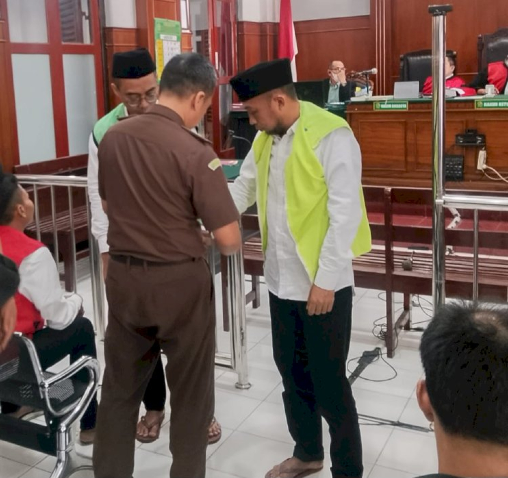 Aniaya Pemuda, Dua Pengusaha Buah Yusuf dan Poerwantoro Diadili di PN Surabaya