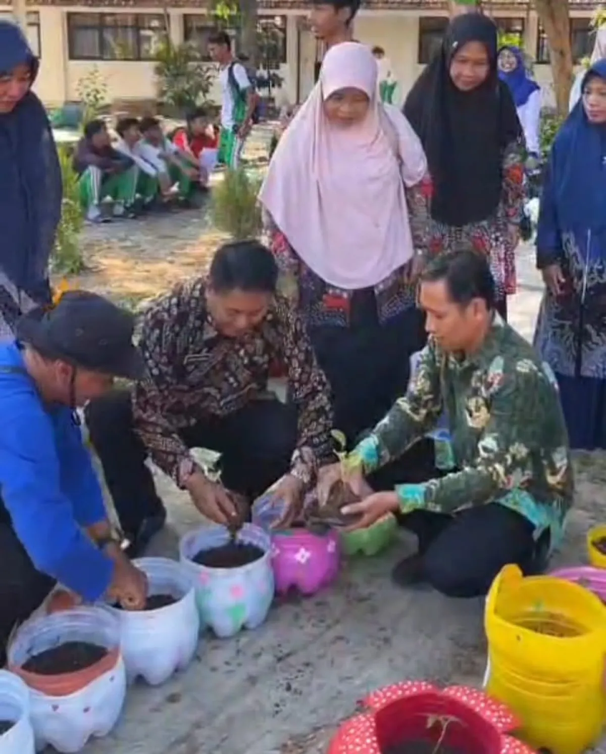 SMAN I Kabupaten Sampang Melakukan Gebrakkan Program Ketahanan Pangan Berbasis Sekolah 