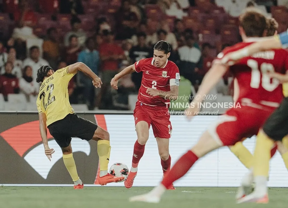 10 Pemain Timnas Indonesia, Dibombardir Serangan Malaysia
