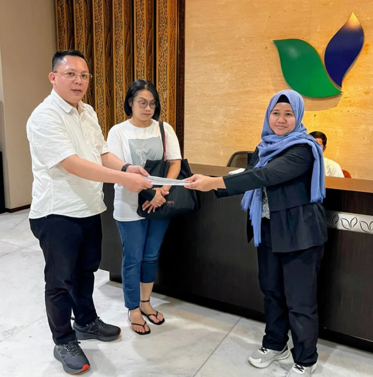 Diduga Catut OJK, Uang Nasabah Dilarikan ke Perusahaan Satu Atap