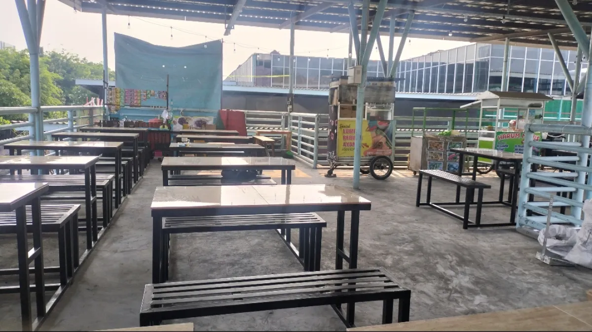 Dari Bahu Jalan ke Lantai 2, PKL Kuliner Pucang Anom Siap Bikin Pasar Makin Hidup