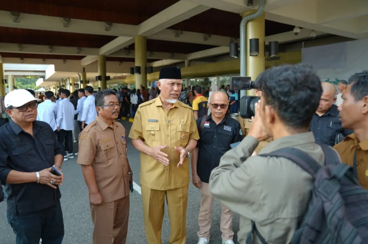 Lepas 340 Penerima Beasiswa Sawit, Gubernur Mahyeldi : Jangan Sia-siakan Kesempatan