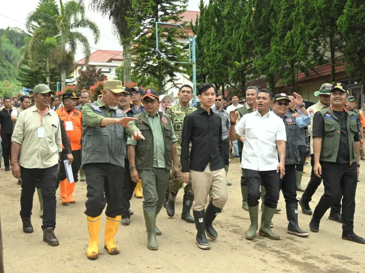 Wapres Gibran Tinjau Dampak Banjir Bandang Solok, Tekankan Percepatan Penanganan dan Pemulihan
