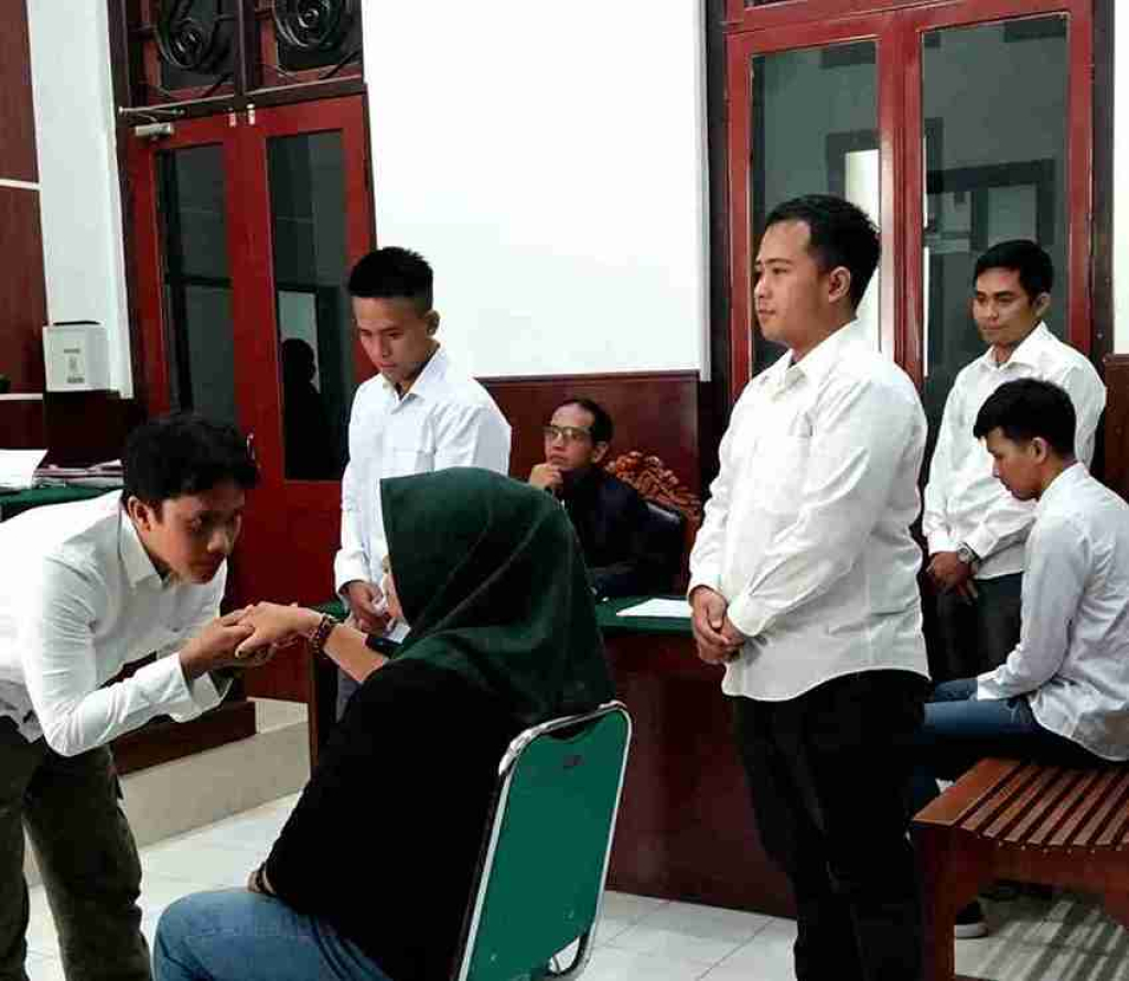 Dikeroyok Teman Sekelas, Mahasiswa Hangtuah Trauma hingga Tinggalkan Kuliah
